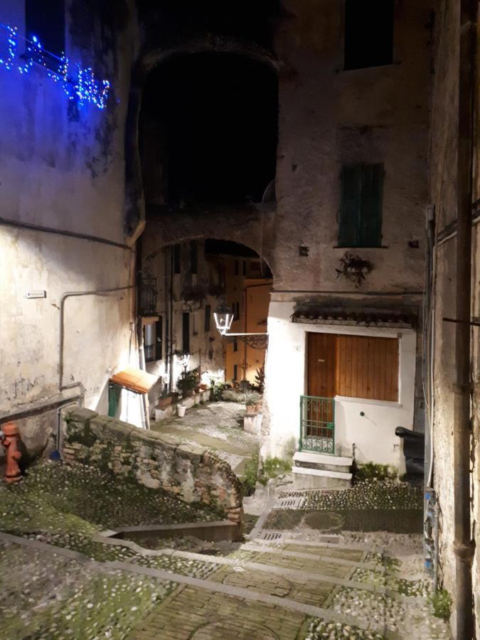 CASA ATENA centro storico Sanremo Exterior foto